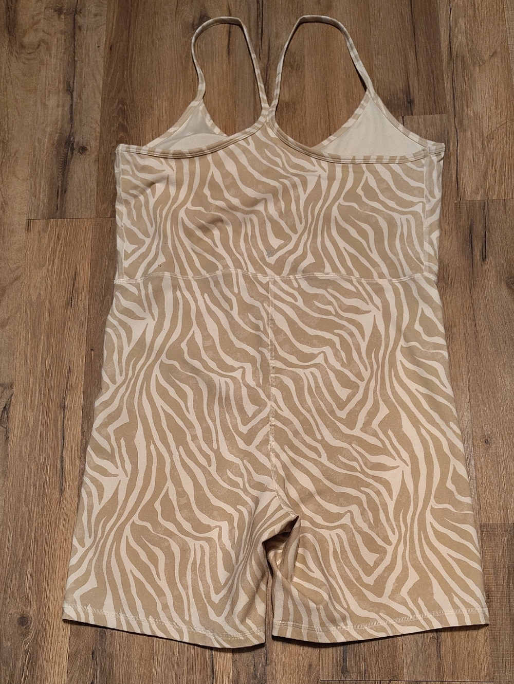 Old Navy Beige Zebra Print Women’s Active Tank Romper - Picture 8 of 9